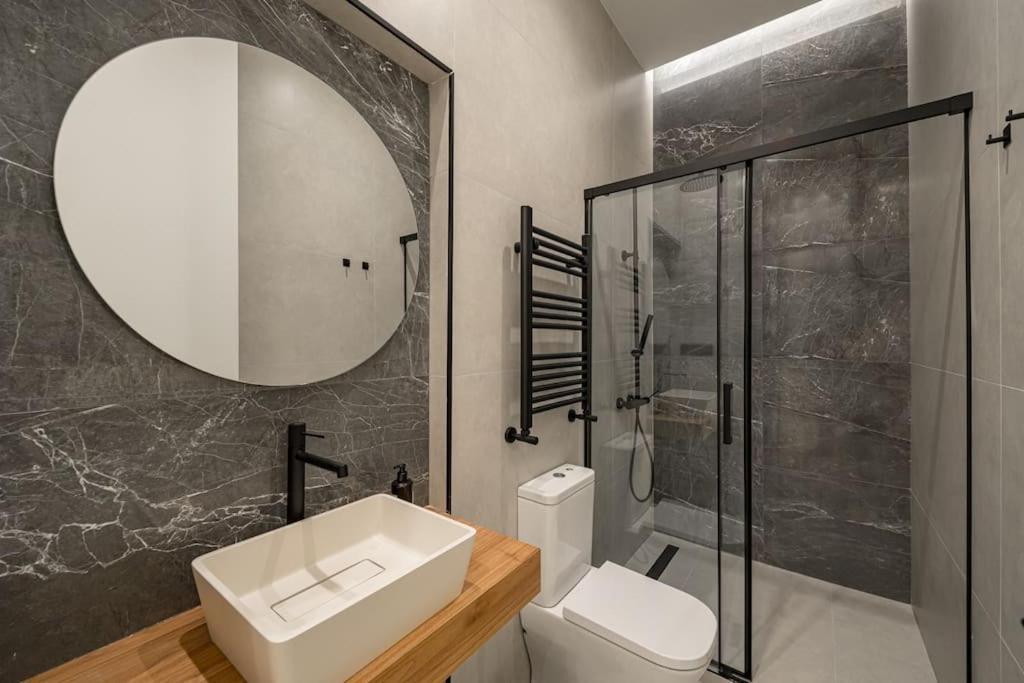 Apartamento Gran Via Xvi Calle San Roque 4br 4bh